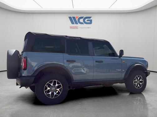 2022 Ford Bronco Badlands