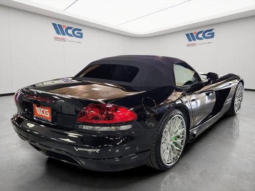2003 Dodge Viper SRT10