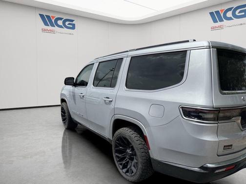 Silver 2022 Jeep Grand Wagoneer Series I 4x4