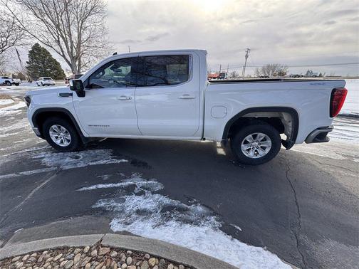 2023 GMC Sierra 1500 SLE