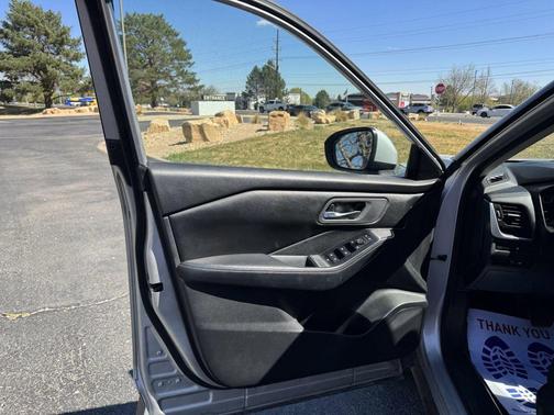 Silver 2024 Nissan Rogue SV