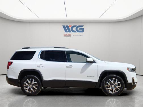 White 2023 GMC Acadia AWD SLE