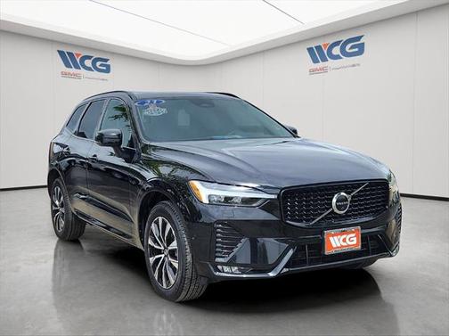 2023 Volvo XC60 B5 Plus Dark Theme