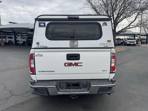 White 2016 GMC Canyon SLT