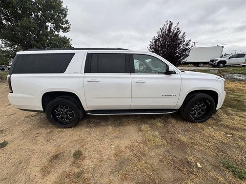 2017 GMC Yukon XL SLT
