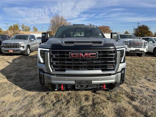 2024 GMC Sierra 2500 AT4