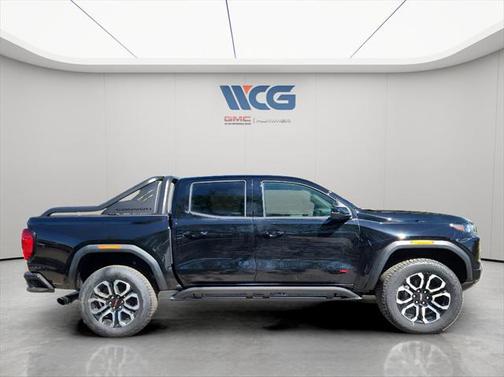 2025 GMC Canyon Base
