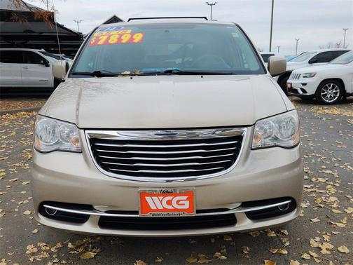 2014 Chrysler Town & Country Touring