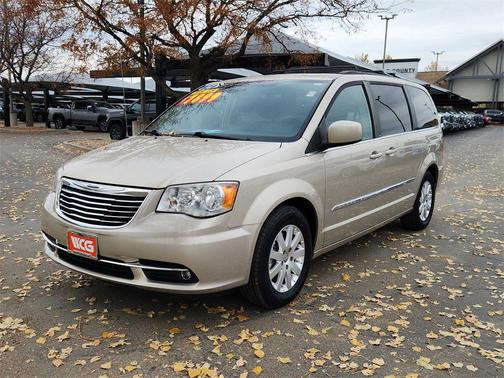 2014 Chrysler Town & Country Touring