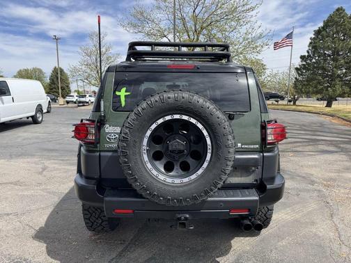 2010 Toyota FJ Cruiser Base