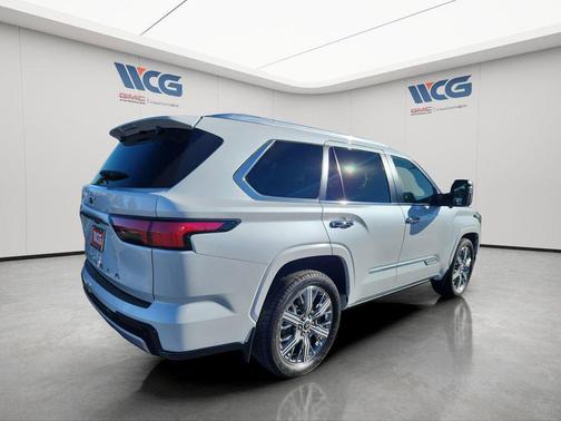 2024 Toyota Sequoia Capstone