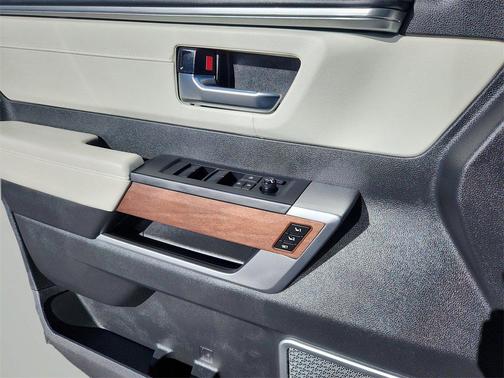 2024 Toyota Sequoia Capstone