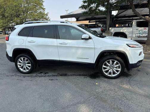 White 2016 Jeep Cherokee Limited
