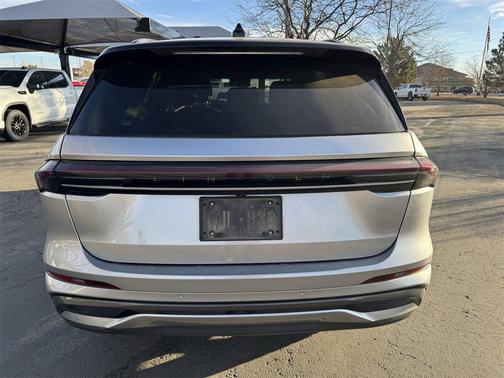 2024 Lincoln Nautilus Reserve