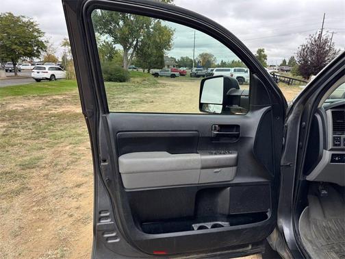 2011 Toyota Tundra Grade