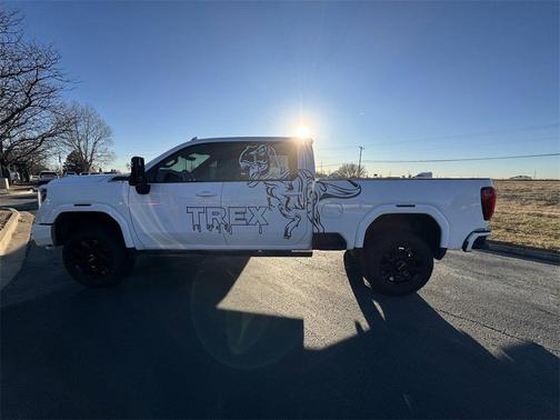 2022 GMC Sierra 2500 AT4