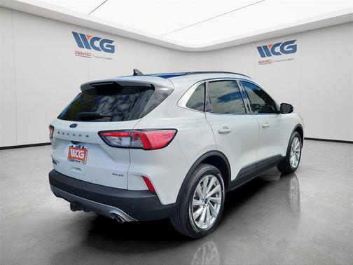 2022 Ford Escape Titanium