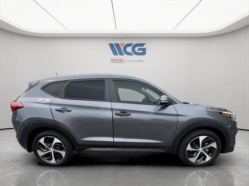 2016 Hyundai TUCSON Sport