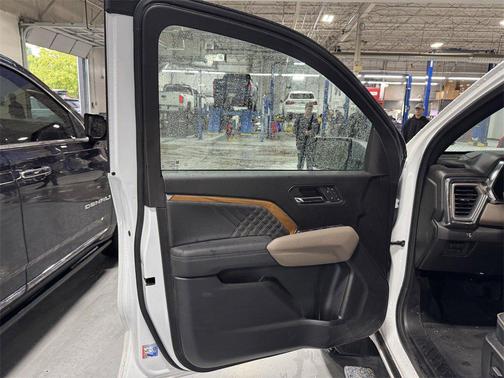 2024 GMC Canyon Denali