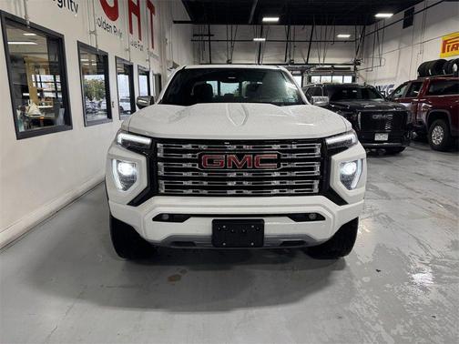 2024 GMC Canyon Denali