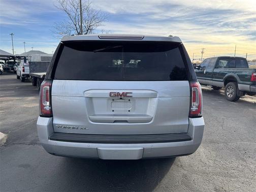 2018 GMC Yukon XL SLT
