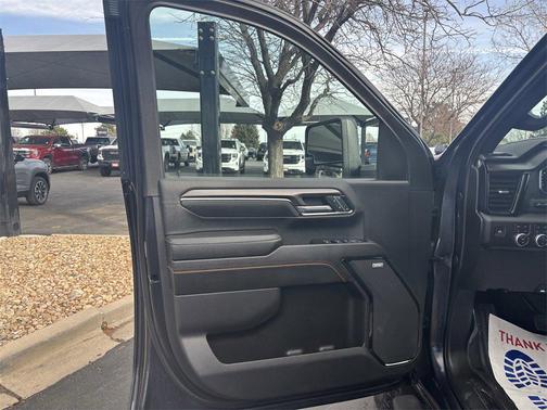 2024 GMC Sierra 2500 AT4