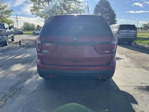2016 Ford Explorer Sport