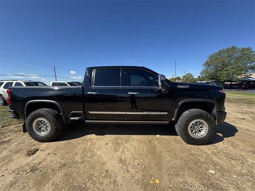 2024 Chevrolet Silverado 2500 High Country