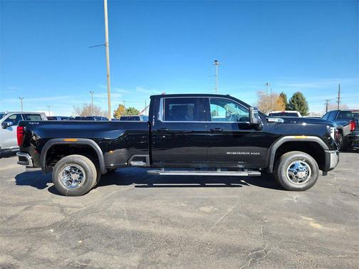 2026 GMC Sierra 3500 SLE