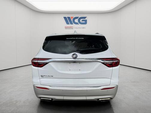 White 2020 Buick Enclave AWD Essence