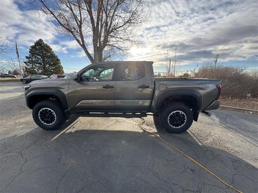 2025 Toyota Tacoma TRD Off Road