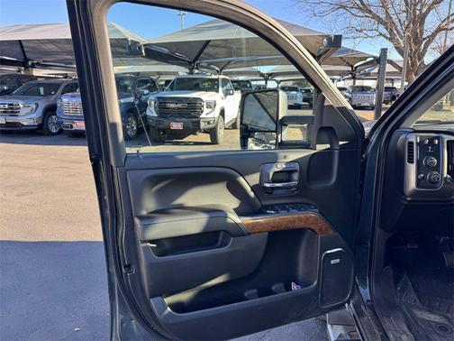 2017 Chevrolet Silverado 1500 High Country