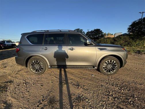 2024 Nissan Armada Platinum 4WD