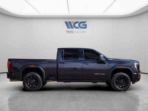 2024 GMC Sierra 2500 AT4