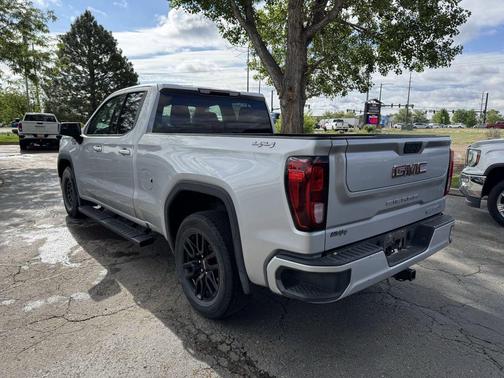 Gray 2022 GMC Sierra 1500 Elevation
