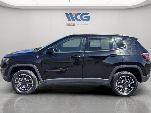 Black 2025 Jeep Compass Trailhawk