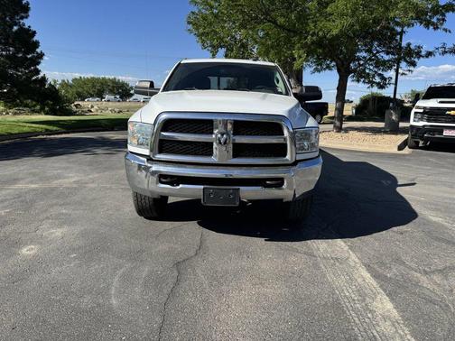 Bright White Clearcoat 2018 RAM 2500 SLT Crew Cab 4x4 8' Box