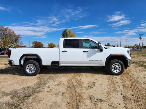 2026 GMC Sierra 2500 Base