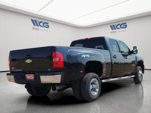 Black 2008 Chevrolet Silverado 3500 LTZ Crew Cab