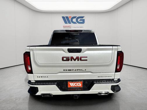 White 2022 GMC Sierra 1500 Denali