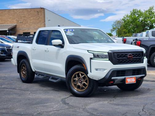 White 2023 Nissan Frontier PRO-4X