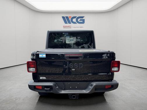 Black Clearcoat 2024 Jeep Gladiator Sport