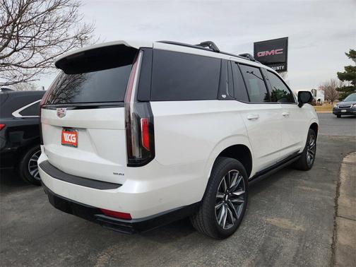 2024 Cadillac Escalade Sport