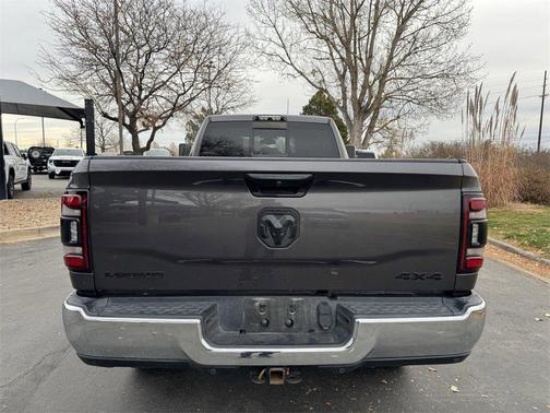 2019 RAM 2500 Laramie Crew Cab 4x4 8' Box