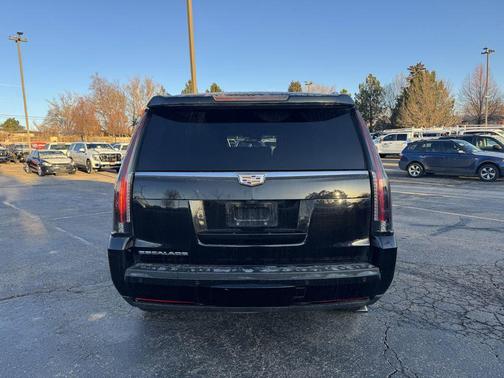 2017 Cadillac Escalade Platinum
