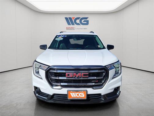 2024 GMC Terrain AWD AT4