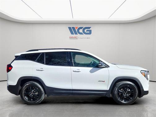 2024 GMC Terrain AWD AT4
