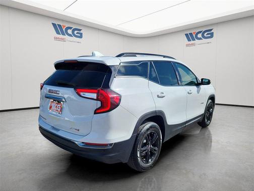 2024 GMC Terrain AWD AT4