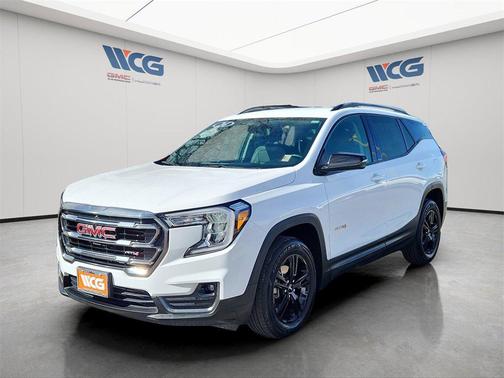 2024 GMC Terrain AWD AT4