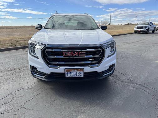 2024 GMC Terrain AWD AT4